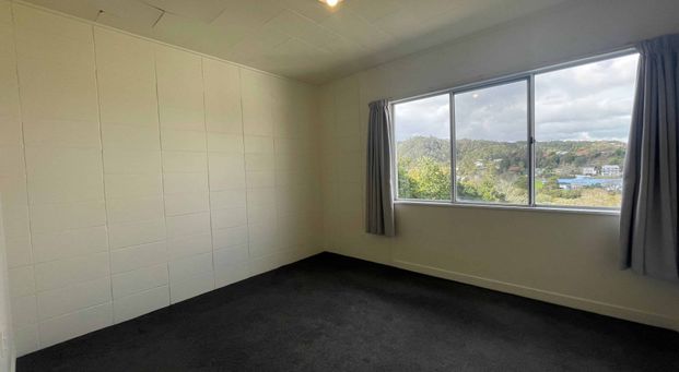Spacious 2-Bedroom Unit with Open Plan Living and Undercover Parking - Photo 1