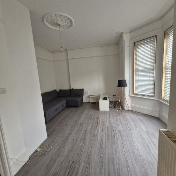 Dornton Road, CR2, Property for rent - Photo 1