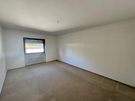 Güdingen! 4-ZKB Wohnung mit Balkon und Garage! - Photo 2