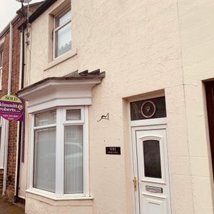 2 bedroom terraced house to rent - Photo 3