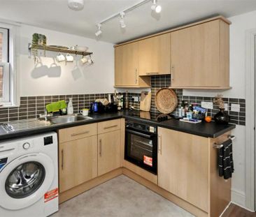 1 bedroom flat to rent - Photo 6