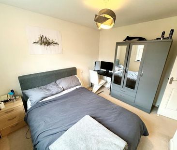2 bedroom flat to rent - Photo 4