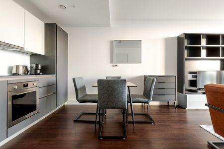 Maine Tower, 9 Harbour Way, London, United Kingdom, E14 9DN, Maine Tower, Harbour Way - Photo 4