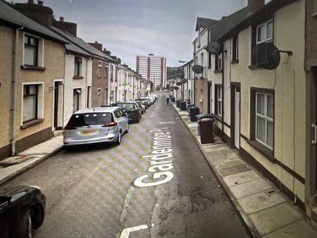 15 Gardenmore Place, Larne, BT40 1SE - Photo 5