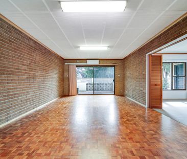 Versatile & Spacious - Two Bedroom Unit with Second Living Area/Thi... - Photo 5