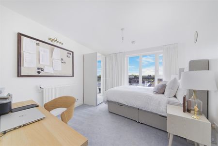 To Let 2 Bed Apartment - Photo 4