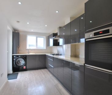 Portland Avenue, Kent, London - Photo 1