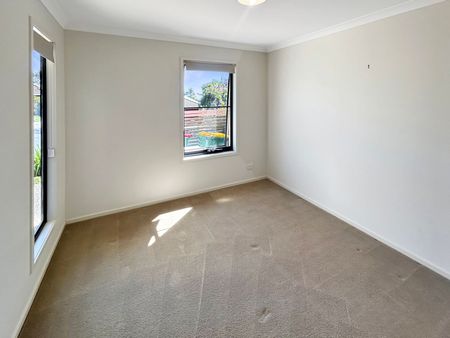 3 Alton Towers Street, 4300, Springfield Lakes Qld - Photo 5