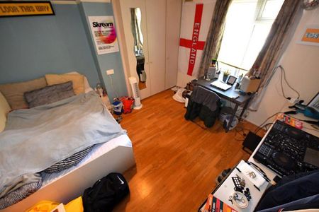 4 bedroom house to rent - Photo 2