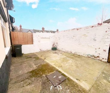 1 bedroom in a house share to rent - Photo 6