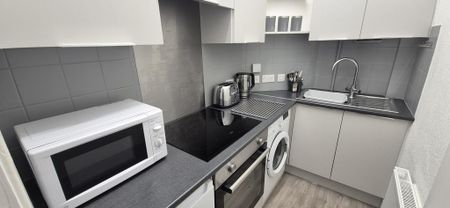 1 bedroom flat to rent - Photo 4
