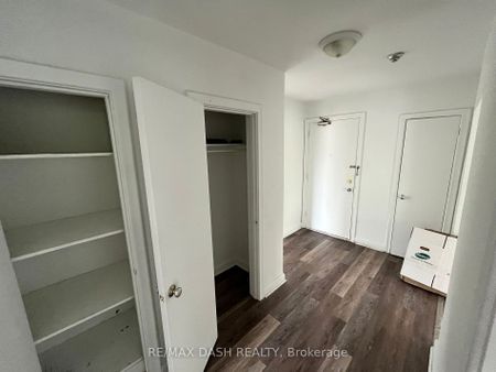 For Lease - 52 Neptune Drive Unit# 8, Toronto, Ontario - Photo 3