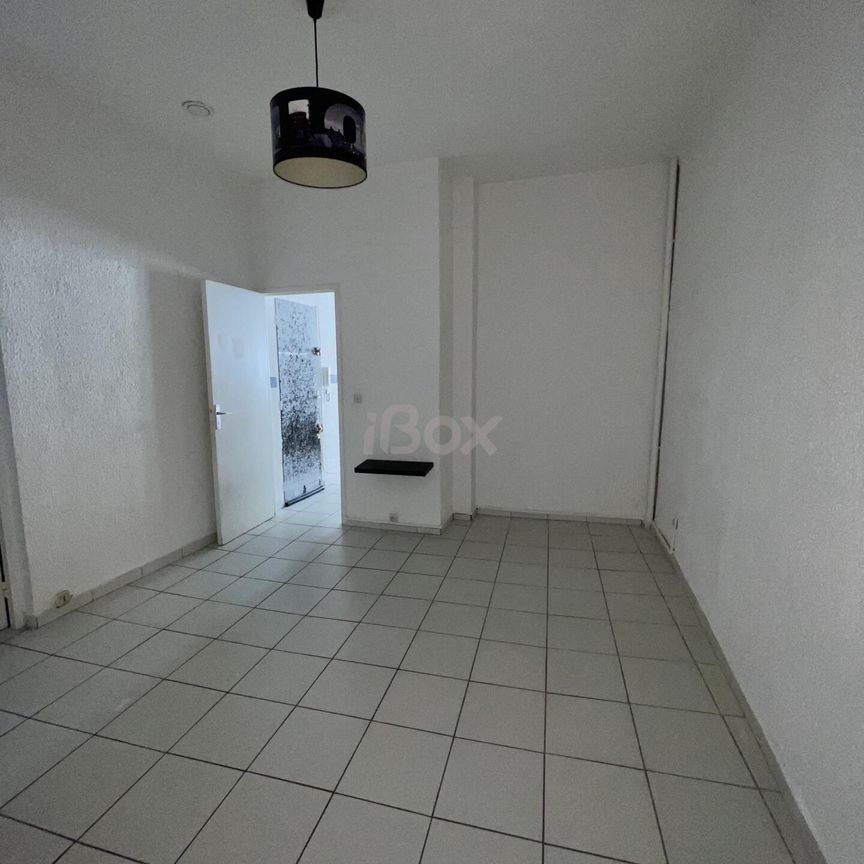 Appartement 2 pièce(s) 48.79 m² - Photo 1