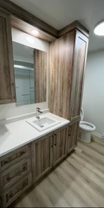 Beau grand 5 1/2 entièrement rénové - Photo 3