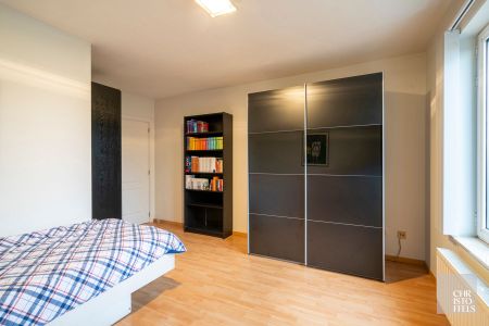 TE HUUR - Ruim én energiezuinig duplexappartement (191m²) in hartje Lanaken! - Photo 4