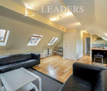 Flat E, South Street, Epsom, KT18 - Photo 4