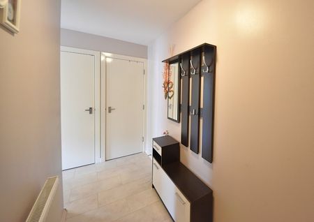 Sierra Road, High Wycombe, Buckinghamshire,HP11 - Photo 4