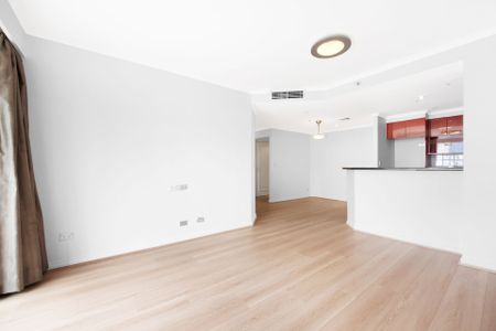 Two bedroom apartment with panoramic view! - Photo 4