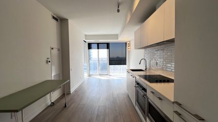 For Lease - 3 Gloucester Street Unit# 4010, Toronto, Ontario - Photo 3