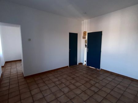 Location Appartement 1 pièce 23m² - Photo 5