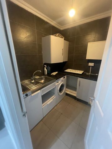 Studio Flat, Deanscroft Avenue, NW9 - Photo 5