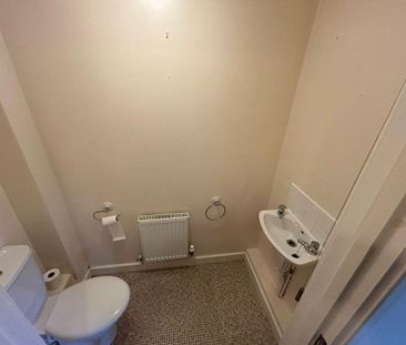 2 bedroom terraced house to rent - Photo 6