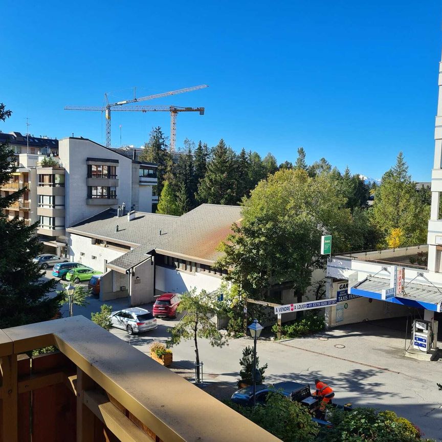 2 pces à louer à l'année non-meublé centre de Crans - Photo 1