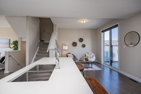 For Lease - 925 Sarnia Road Unit# 925, London North, Ontario - Photo 5