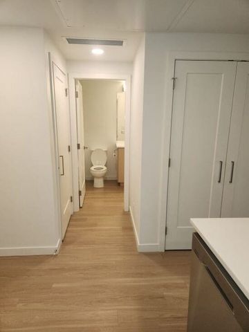 Top Floor 1bed 1bath Condo; Lodges – Available Now – Unit 1-603 - Photo 4