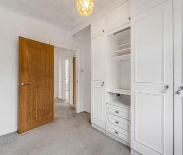 3 bedroom semi-detached house to rent - Photo 6