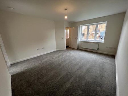 3 bedroom semi-detached house to rent - Photo 3