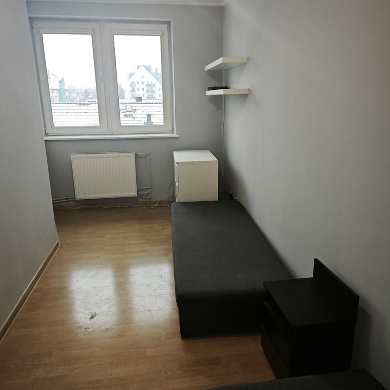Ul. Łukasińskiego-pokój dwuosobowy na wynajem. - Photo 1