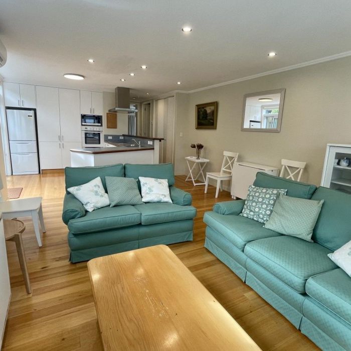 Two bedroom unit with Harbour Views - Photo 1