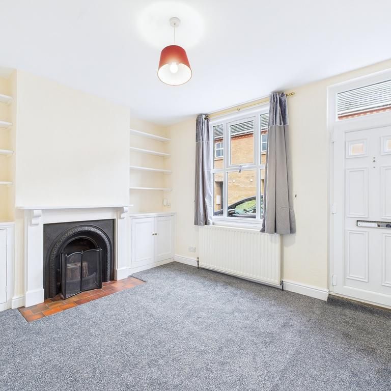 3 bedroom terraced house to rent - Photo 1