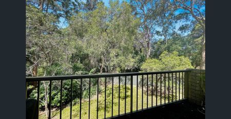 Rare, Private, 2 Bedroom unit with large, 3 car garage! - Photo 5