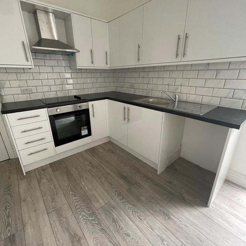 1 Bed Flat, Myddleton Road, N22 - Photo 1