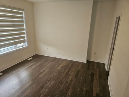 For Lease - 3240 Mariner Passage N/A, Oakville, Ontario - Photo 4