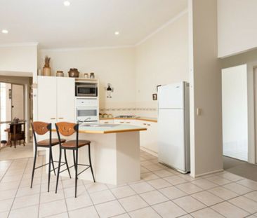 54 Fordham Street, Wavell Heights QLD, Belconnen - Photo 2