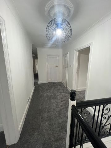 Harrogate Road, Leeds, LS17 - Photo 5