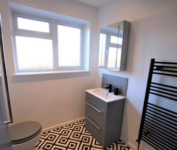 3 bedroom terraced house to rent - Photo 6