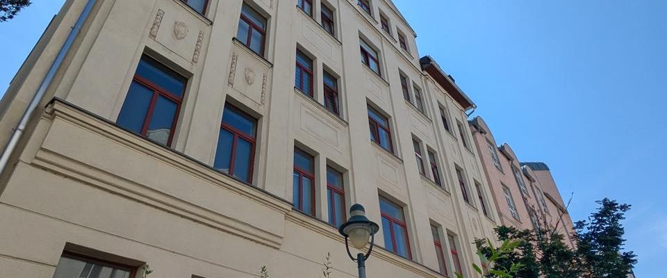 ++ gemütliche 3-Raum Dachgeschosswohnung auf der Gießerstraße - auf Wunsch mit Einbauküche ++ - Foto 1