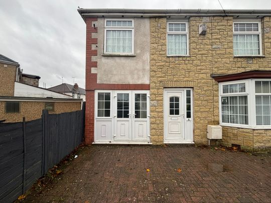 Randle Street, Radford - Photo 1