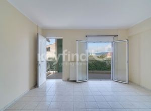Studio/Γκαρσονιέρα για ενοικίαση - Ρίο - Photo 1