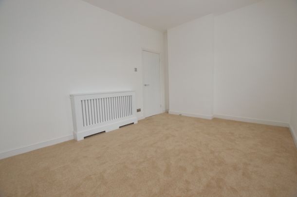 2 Bedroom Terraced House - Photo 1