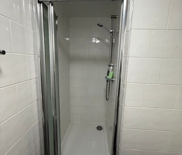 Room 208, SimplyStay Lincoln Road, Skegness, Lincolnshire, PE25 2EA - Photo 4