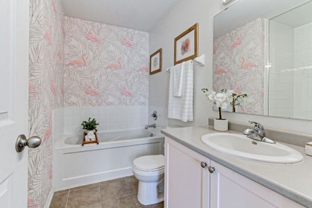 For Lease - 15949 Bayview Avenue, Aurora, Ontario - Photo 2