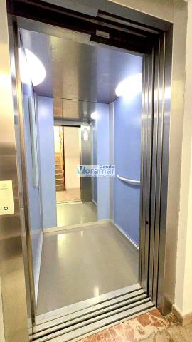 Apartamento de alquiler en De la Rioja, Playa de Gandia - Photo 3