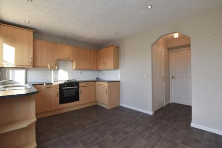 3 bedroom terraced house to rent - Photo 3