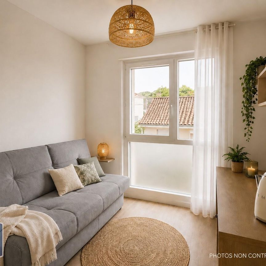 Location Appartement 1 pièce 17m² LA ROCHELLE 17000 - Photo 1