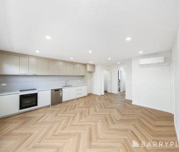 Contemporary Comfort in a Connected Maidstone Setting - Photo 3